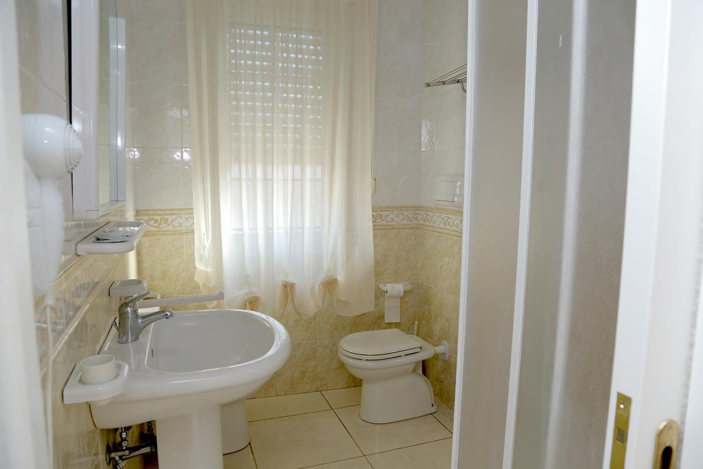 L'Airone Hotel Margherita di Savoia Kültér fotó