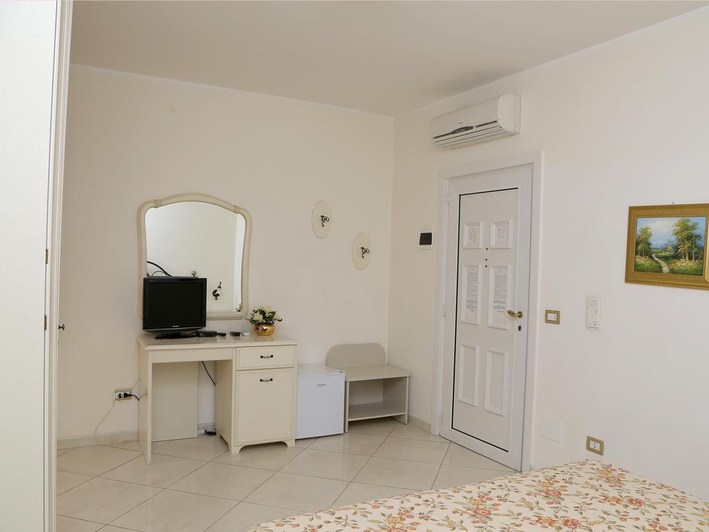 L'Airone Hotel Margherita di Savoia Kültér fotó